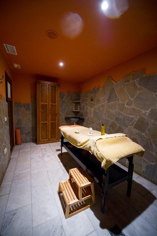 Apartamentos La Venta Del Charco Cardeña Buitenkant foto