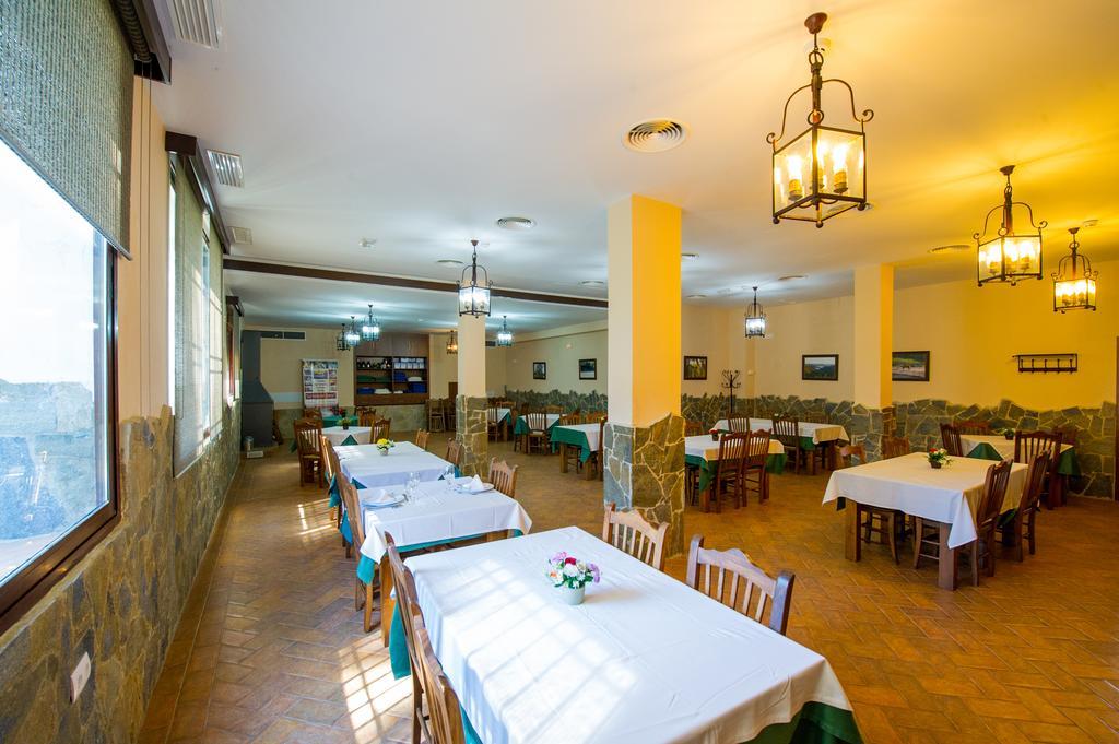 Apartamentos La Venta Del Charco Cardeña Buitenkant foto