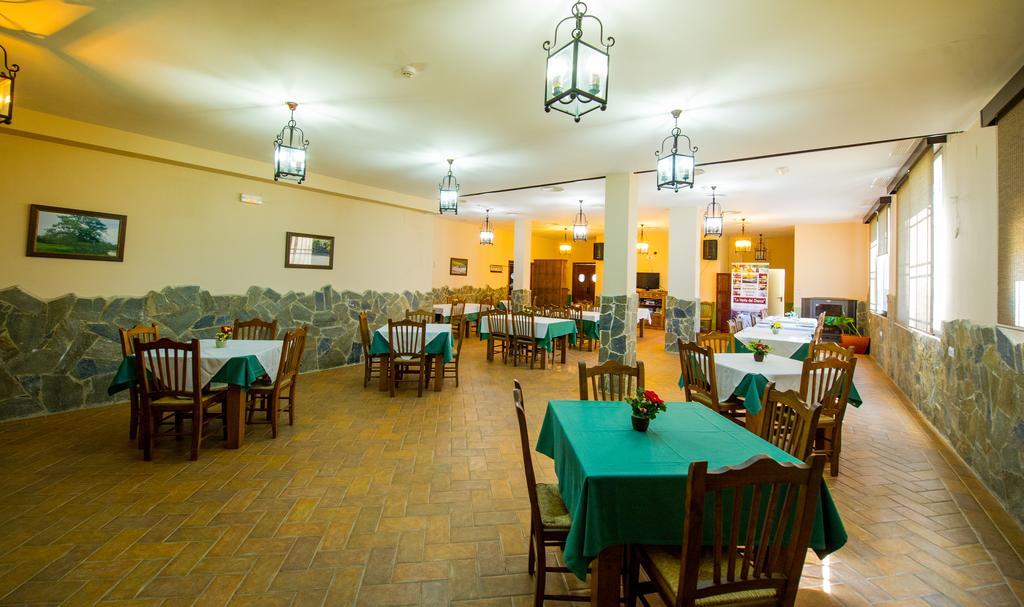Apartamentos La Venta Del Charco Cardeña Buitenkant foto